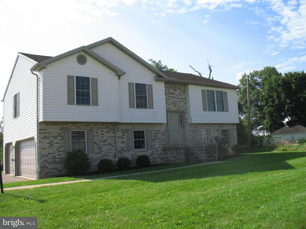 3995 Board Road Manchester, PA 17345 - Photo 1 of 16 Gallery Image 1