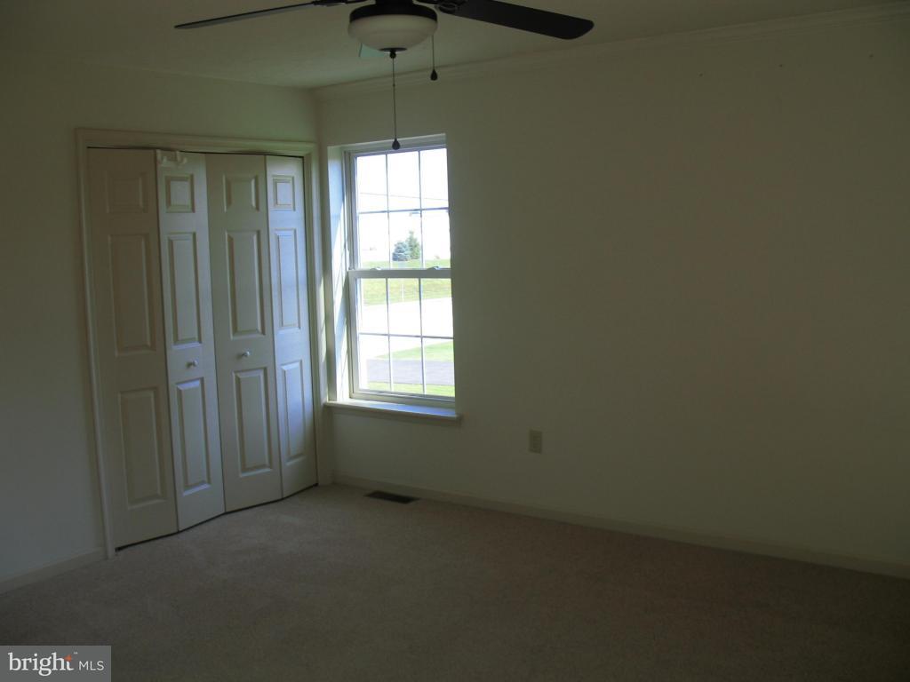 3995 Board Road Manchester, PA 17345 - Photo 11 of 16 Gallery Image 11