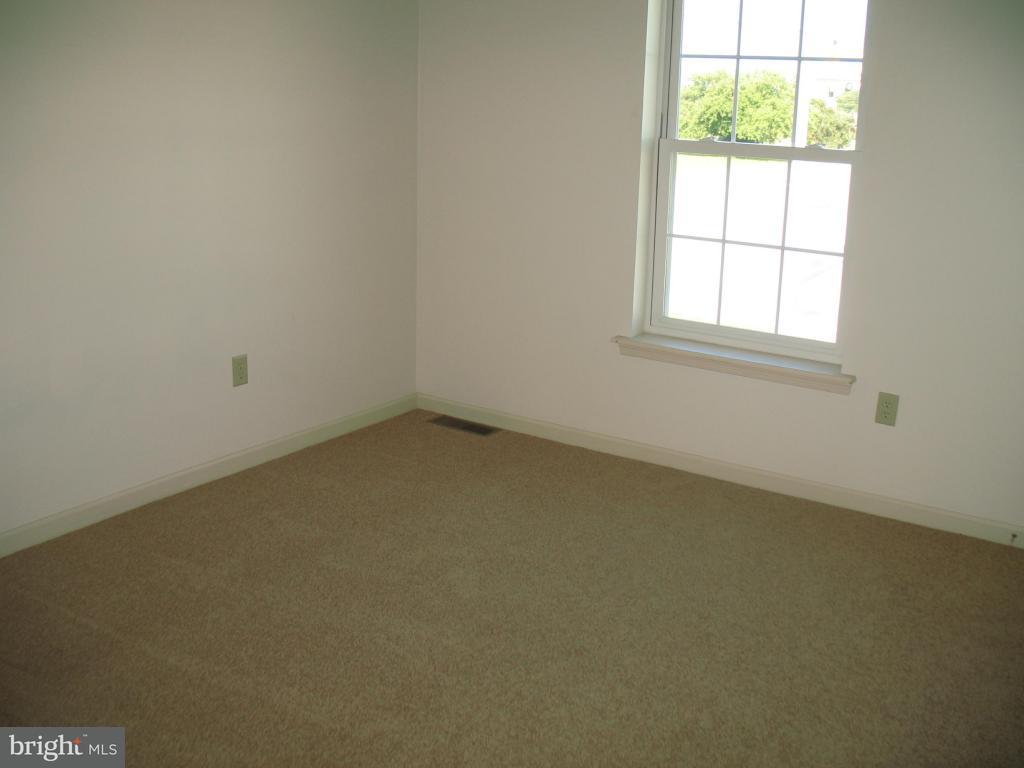 3995 Board Road Manchester, PA 17345 - Photo 13 of 16 Gallery Image 13