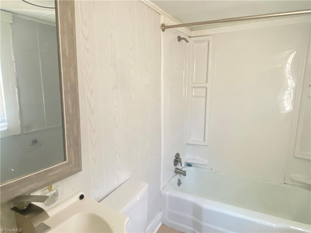 1208 Ridge Avenue Eden, NC 27288 - Photo 16 of 18