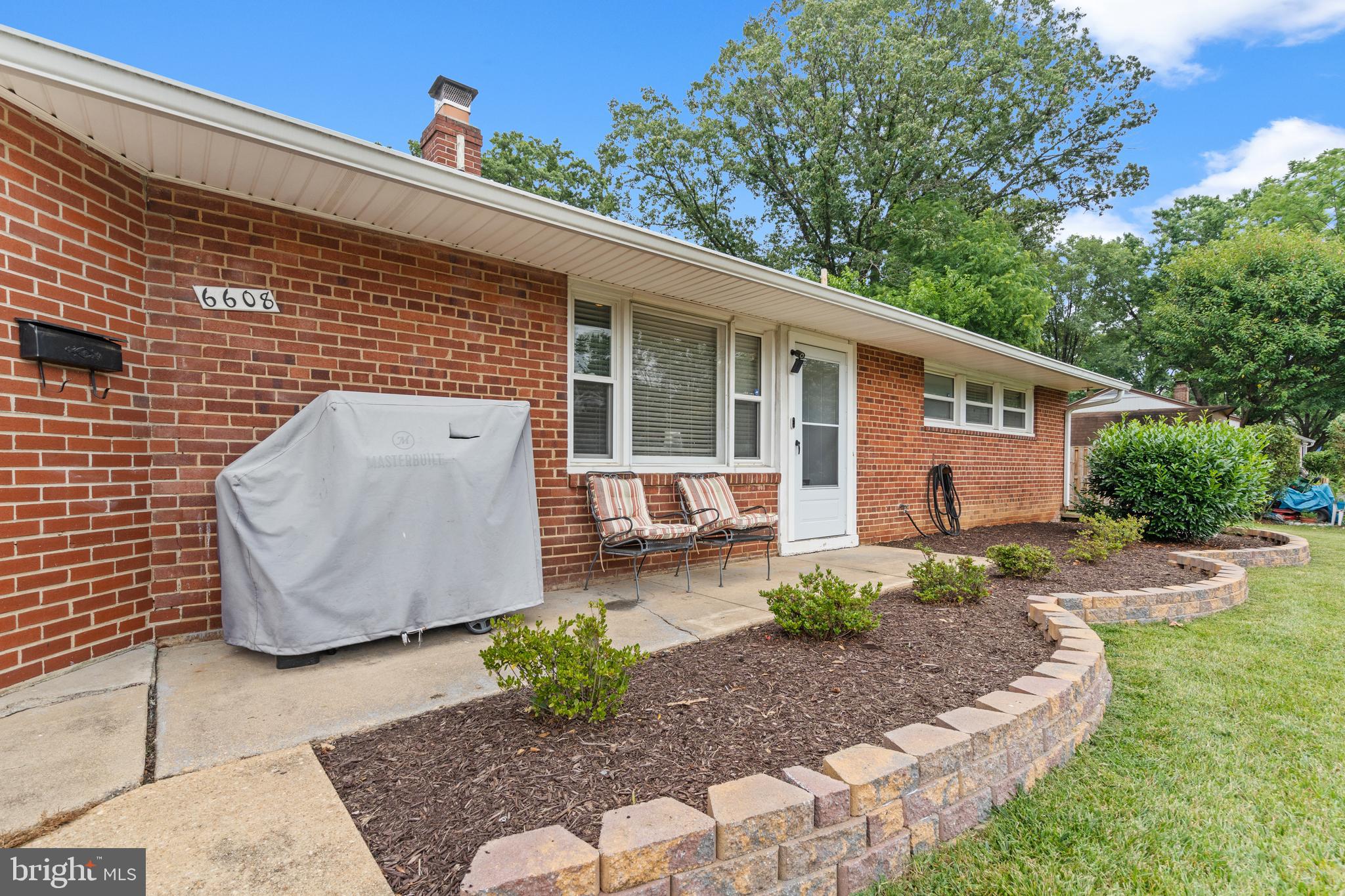 6608 Independence Avenue Springfield, VA 22151 - Photo 2 of 27