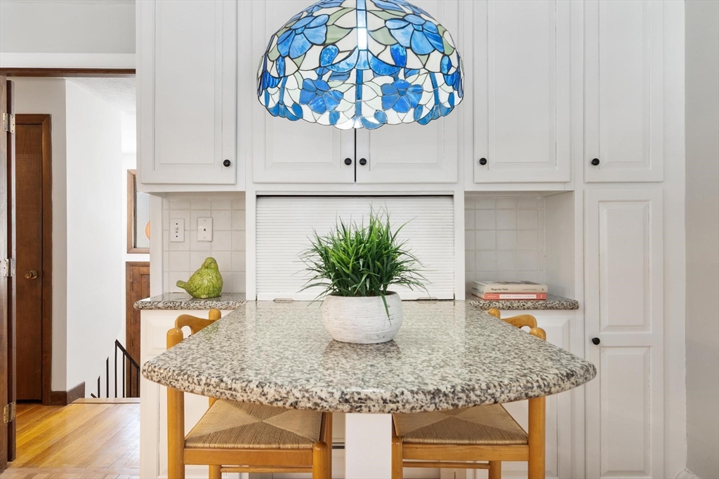 27 Fox Run Road Bedford, MA 01730 - Photo 14 of 42 Gallery Image 14