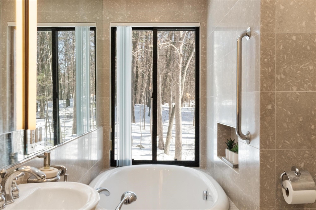 27 Fox Run Road Bedford, MA 01730 - Photo 22 of 42 Gallery Image 22