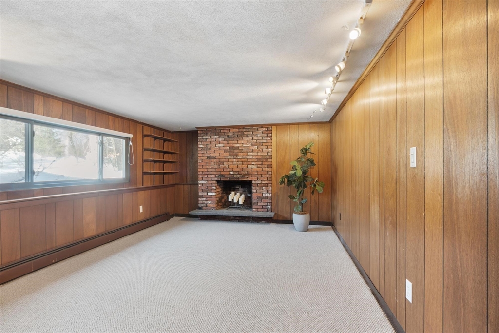 27 Fox Run Road Bedford, MA 01730 - Photo 31 of 42 Gallery Image 31