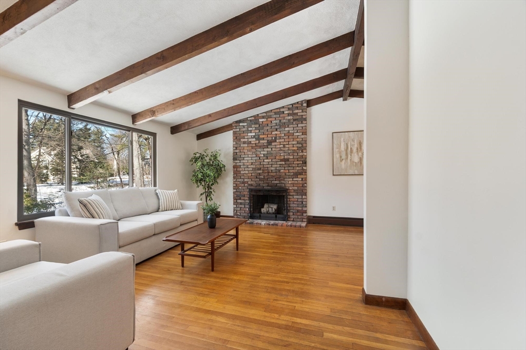 27 Fox Run Road Bedford, MA 01730 - Photo 7 of 42 Gallery Image 7