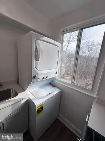 $1,700 | 1907 Marion Barry Avenue Southeast, Unit 309, Washington, DC 20020