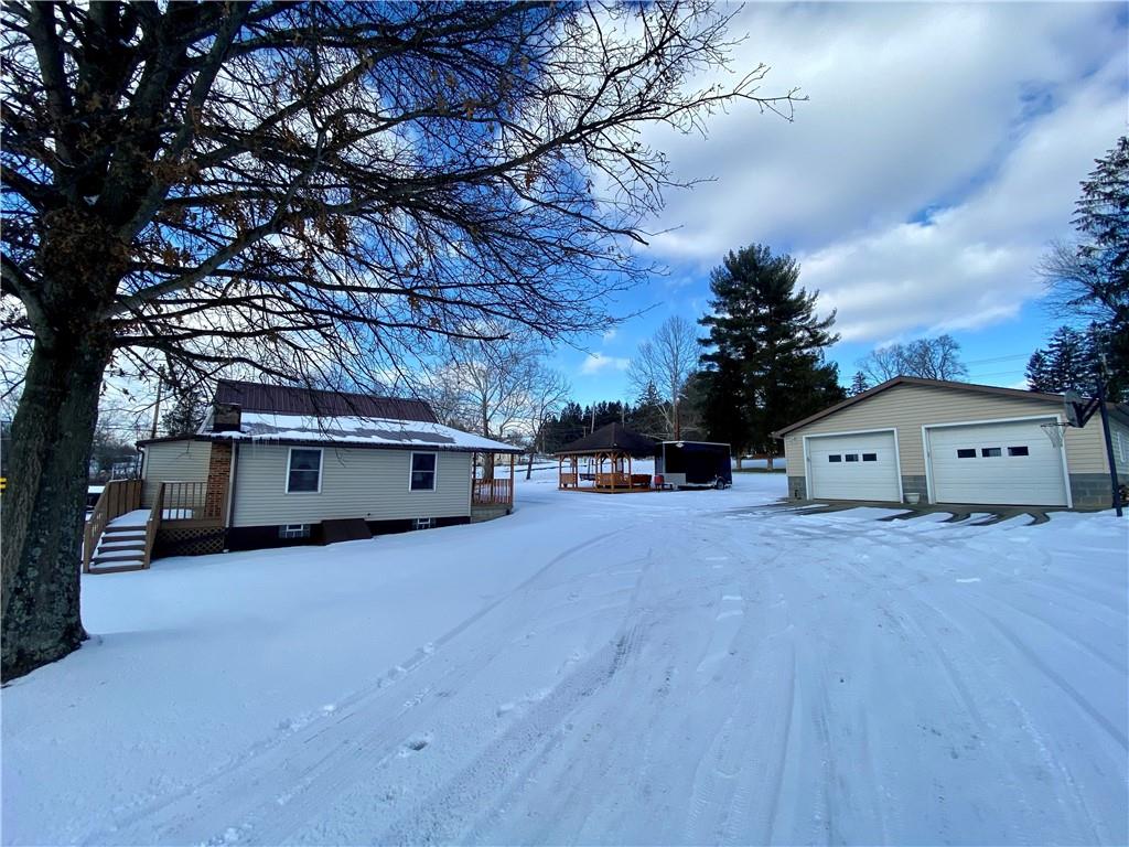 1215 Crucible Road Rices Landing, PA 15357 - Photo 2 of 25