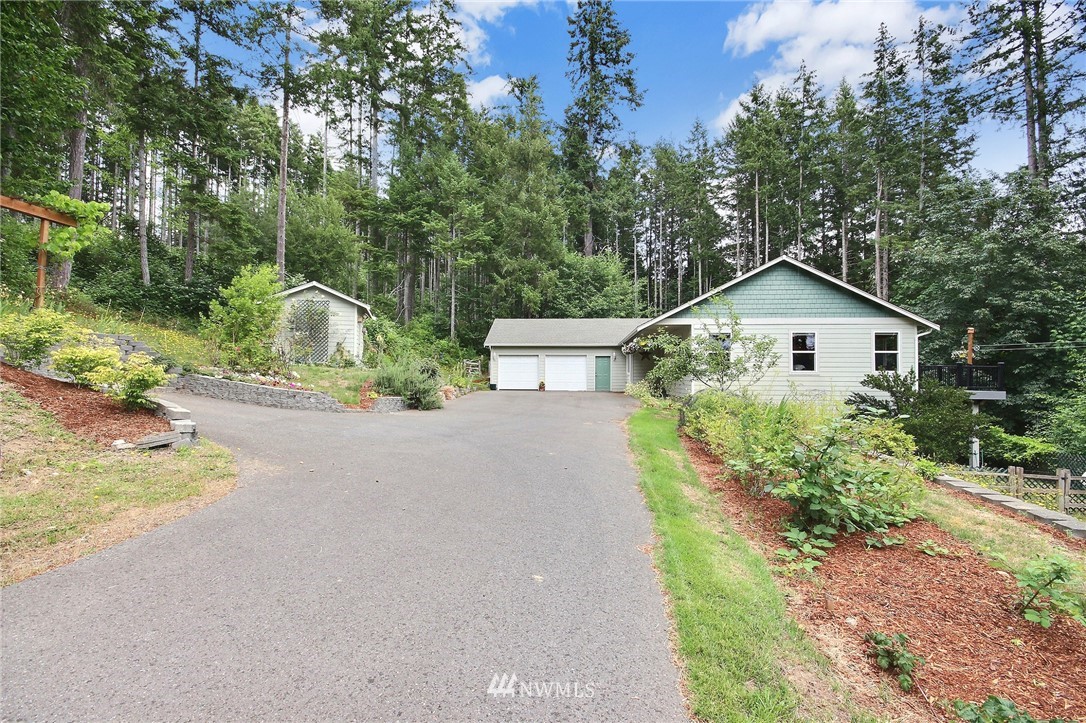 12741 Yellow Brick Road Southeast Olalla, WA 98359 - Photo 2 of 25 Gallery Image 2