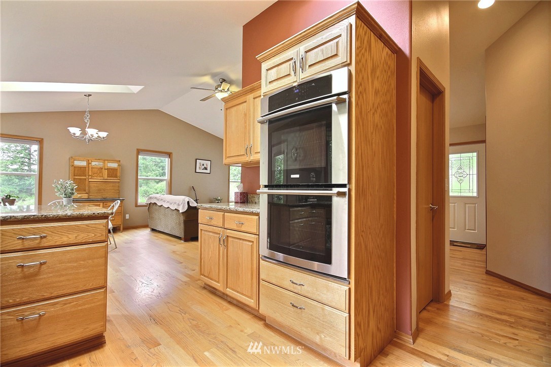 12741 Yellow Brick Road Southeast Olalla, WA 98359 - Photo 11 of 25 Gallery Image 11