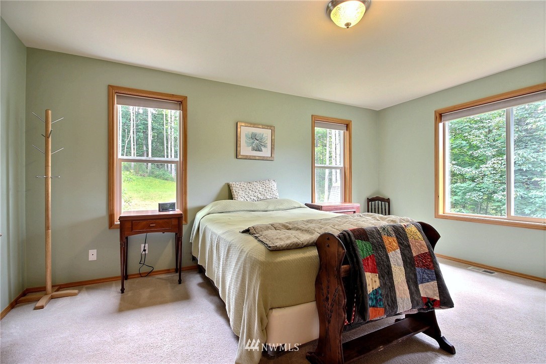 12741 Yellow Brick Road Southeast Olalla, WA 98359 - Photo 12 of 25 Gallery Image 12