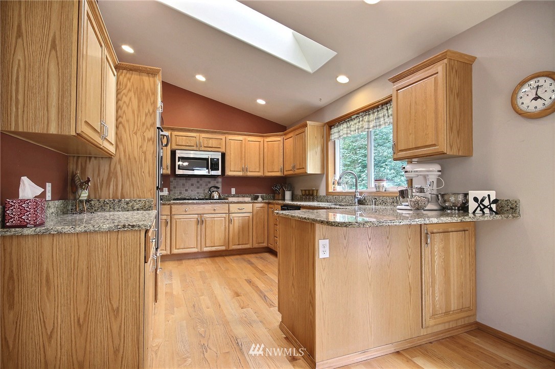 12741 Yellow Brick Road Southeast Olalla, WA 98359 - Photo 8 of 25 Gallery Image 8