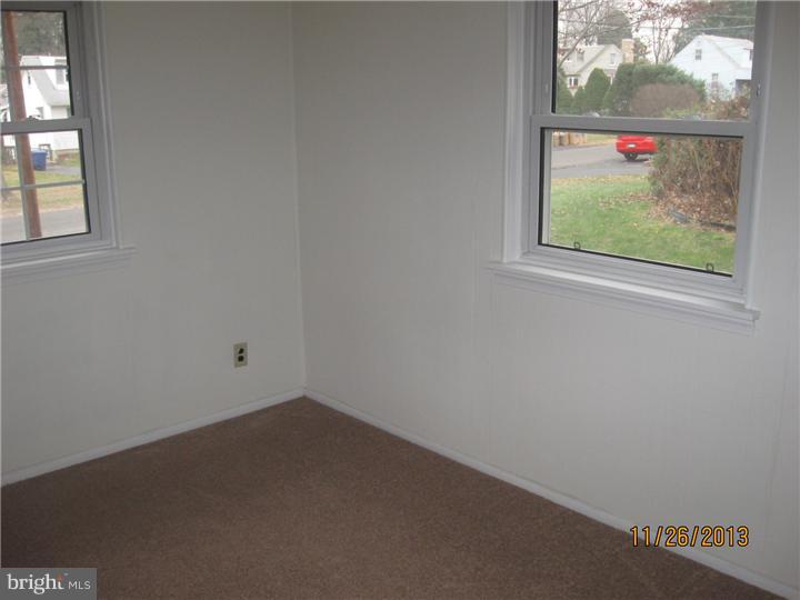 325 Wilson Road Hatboro, PA 19040 - Photo 6 of 6 Gallery Image 6