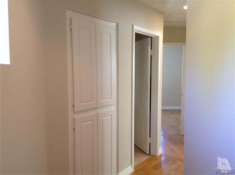 2564 Cloverleaf Lane Simi Valley, CA 93063 - Photo 20 of 30 a view of a bathroom with a glass door