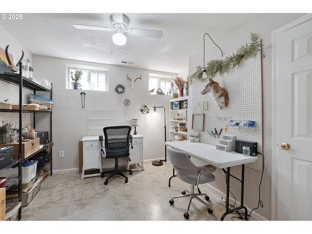 $699,000 | 20415 Highway 213, Oregon City, OR 97045