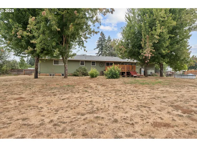 $699,000 | 20415 Highway 213, Oregon City, OR 97045