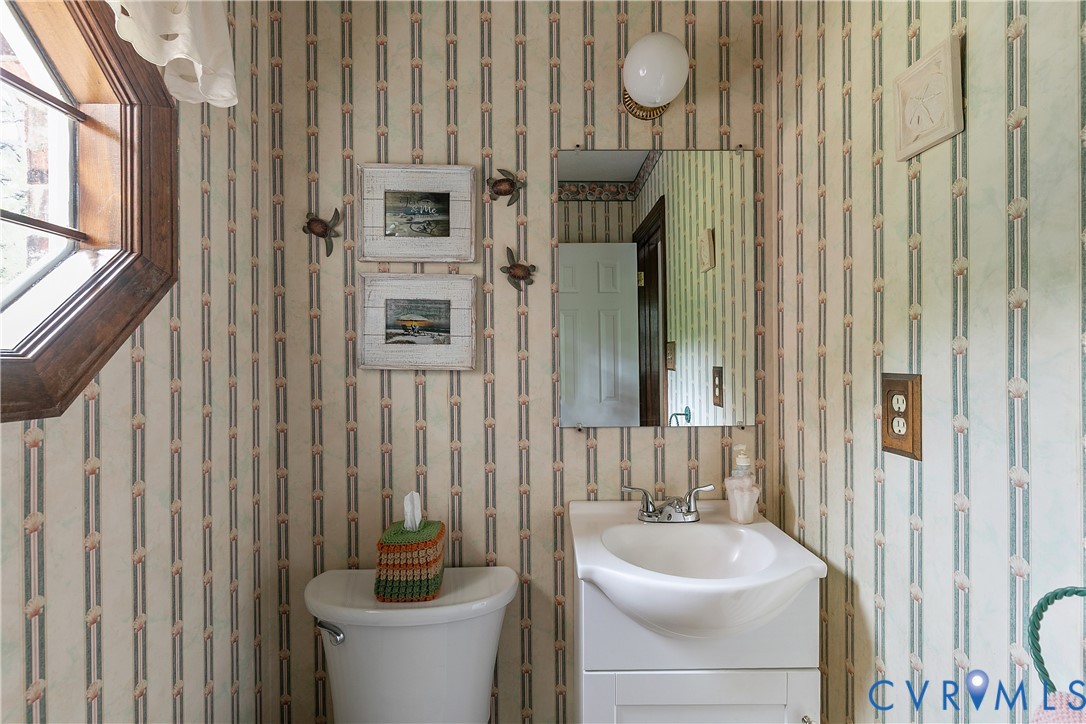 3955 Turner Woods Road Henrico, VA 23231 - Photo 23 of 43
