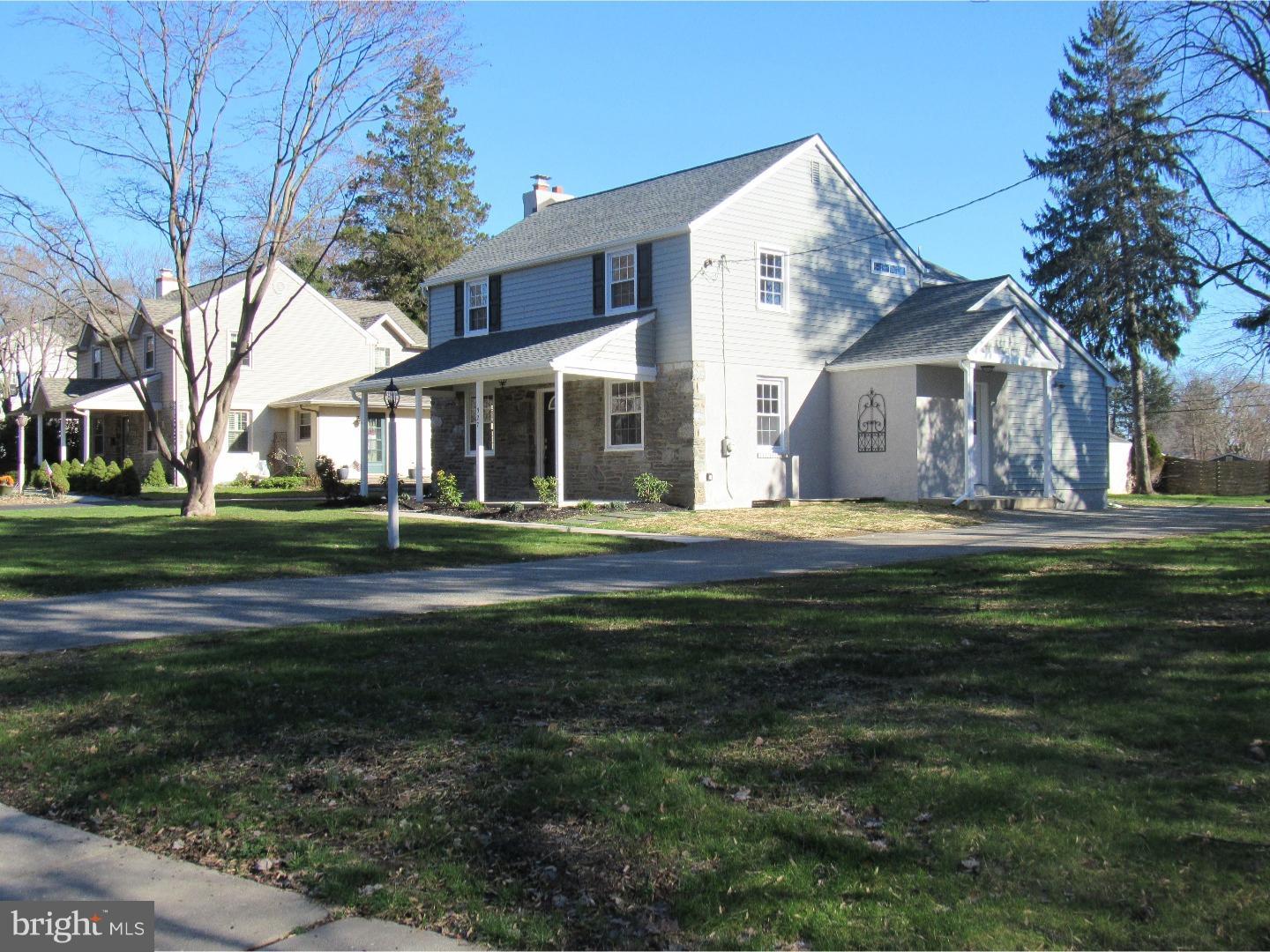 327 Lewis Road Broomall, PA 19008 - Photo 2 of 25
