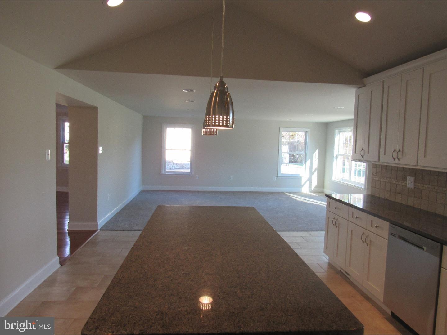 327 Lewis Road Broomall, PA 19008 - Photo 12 of 25