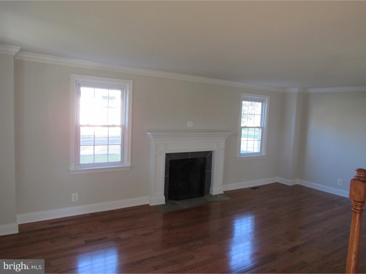 327 Lewis Road Broomall, PA 19008 - Photo 4 of 25