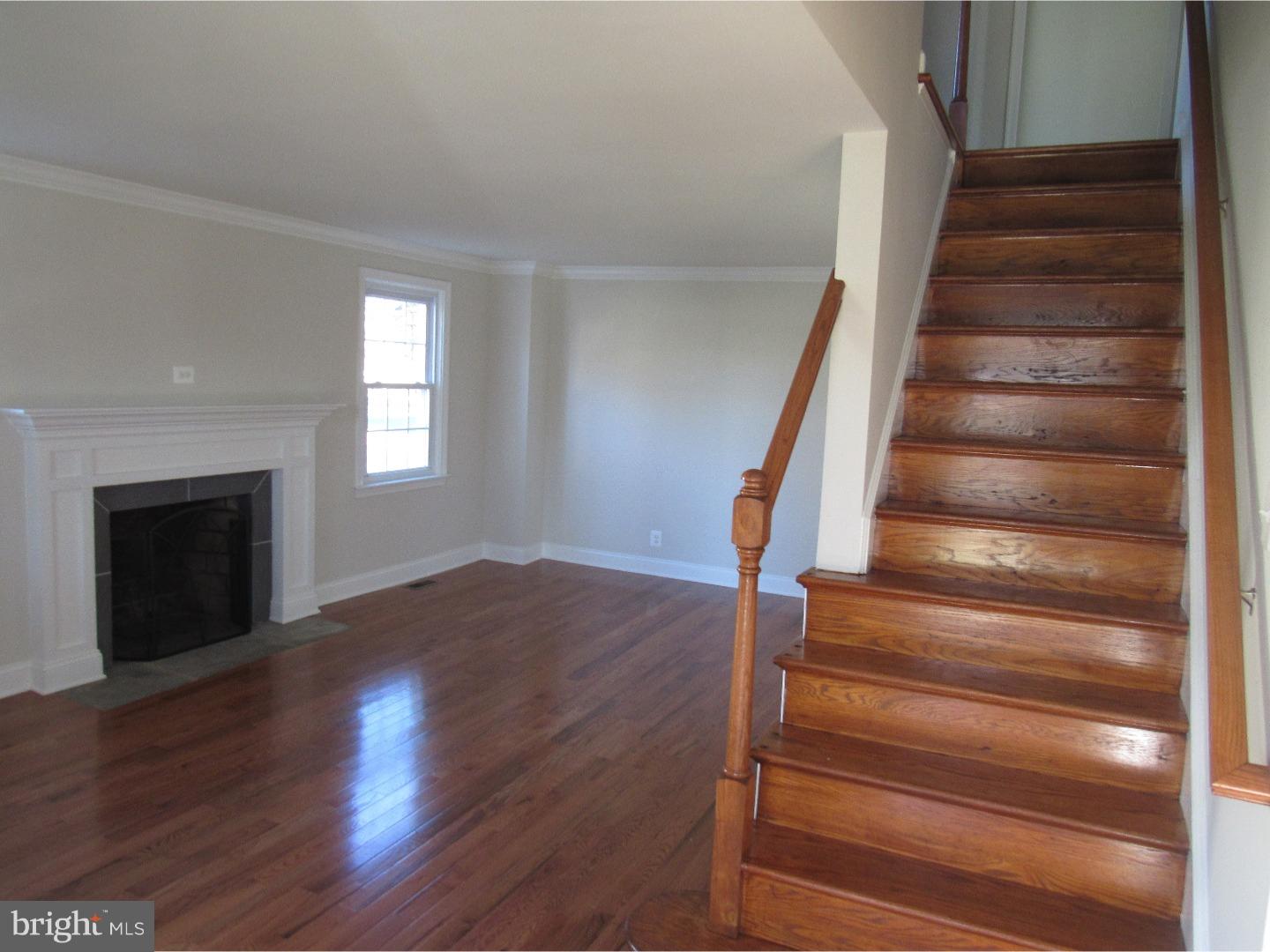 327 Lewis Road Broomall, PA 19008 - Photo 5 of 25