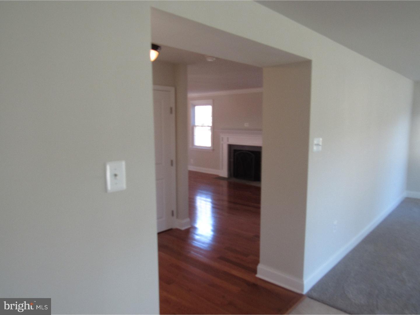 327 Lewis Road Broomall, PA 19008 - Photo 8 of 25