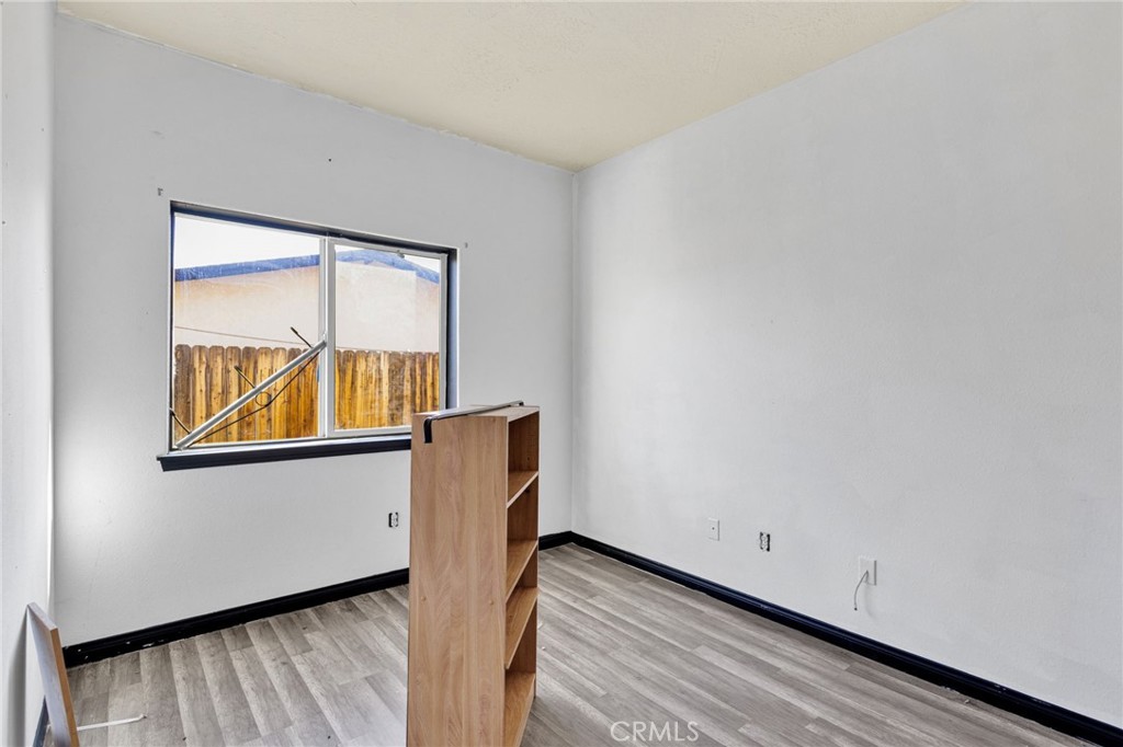 16255 Seneca Road Victorville, CA 92395 - Photo 16 of 38