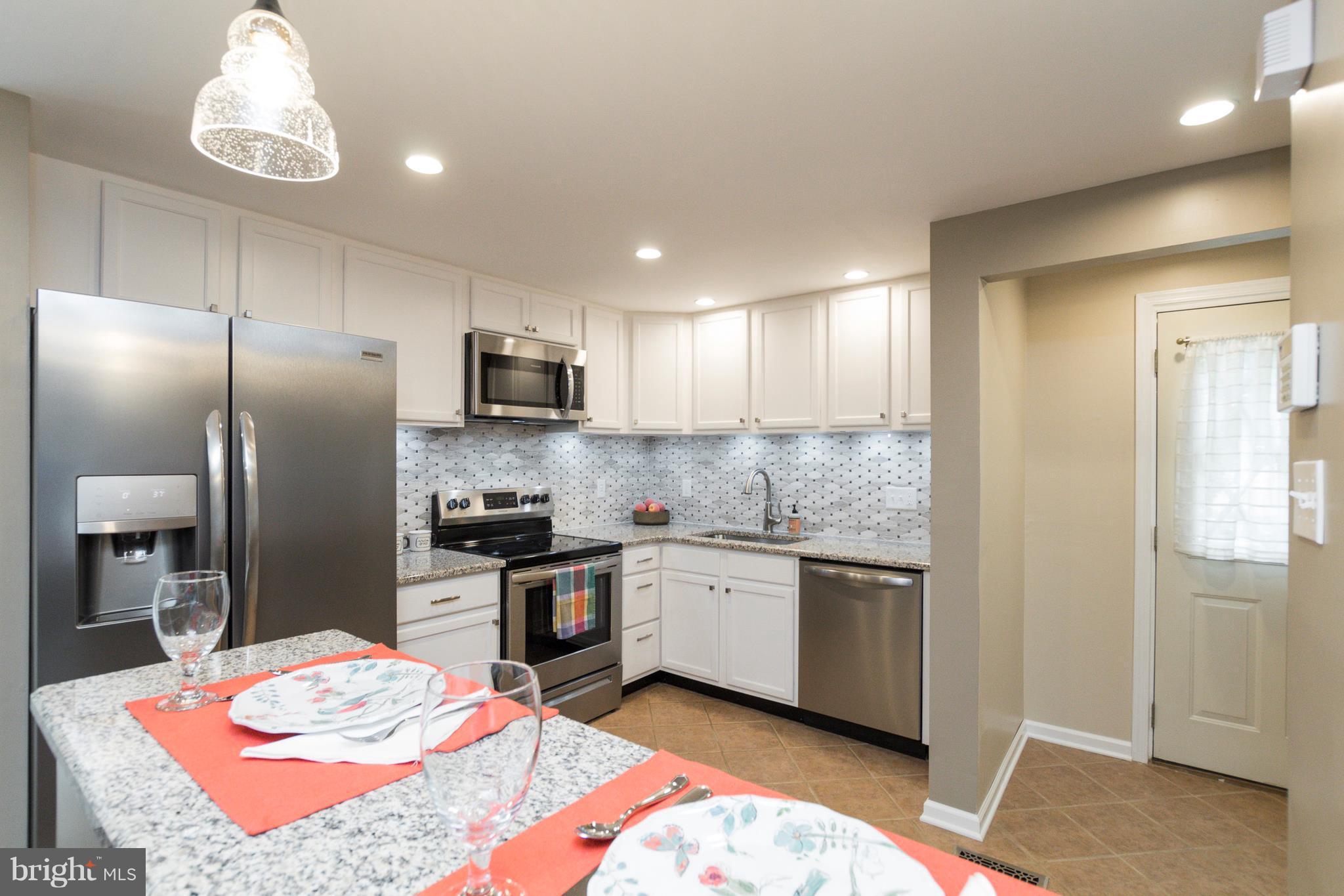 3 Sagebrush Court Baltimore, MD 21236 - Photo 2 of 30 Breakfast Bar