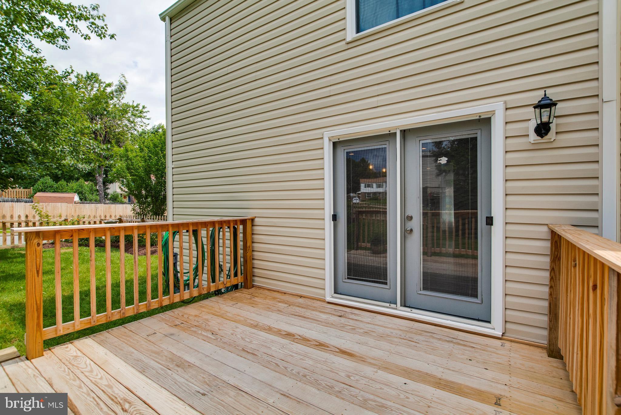 3 Sagebrush Court Baltimore, MD 21236 - Photo 8 of 30 Large Deck off the Dining Room