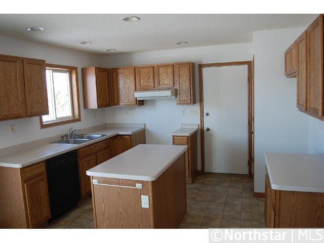 417 Marc Street Star Prairie, WI 54026 - Photo 6 of 12 Gallery Image 6