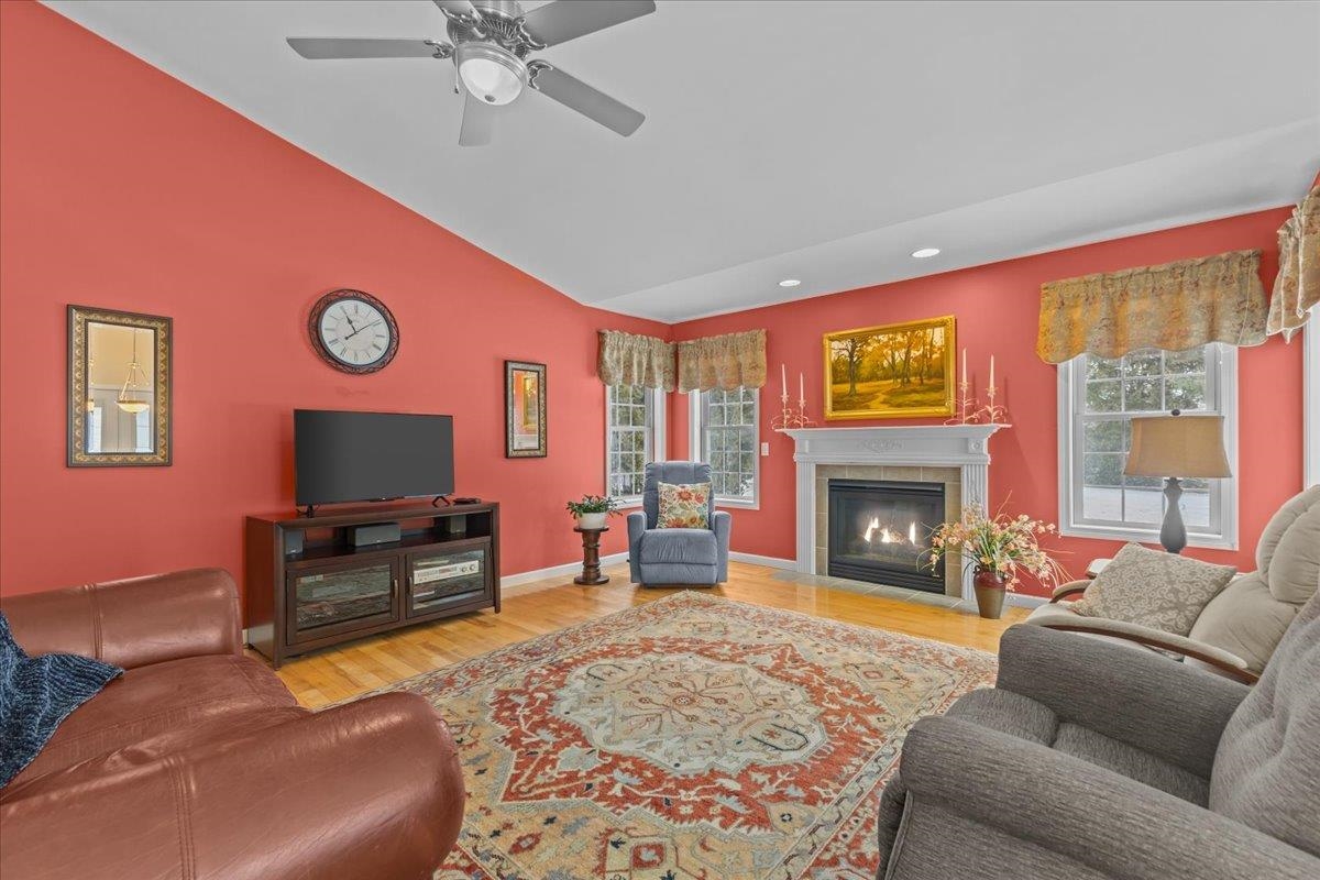 42 Hailey's Way Colchester, VT 05446 - Photo 5 of 32