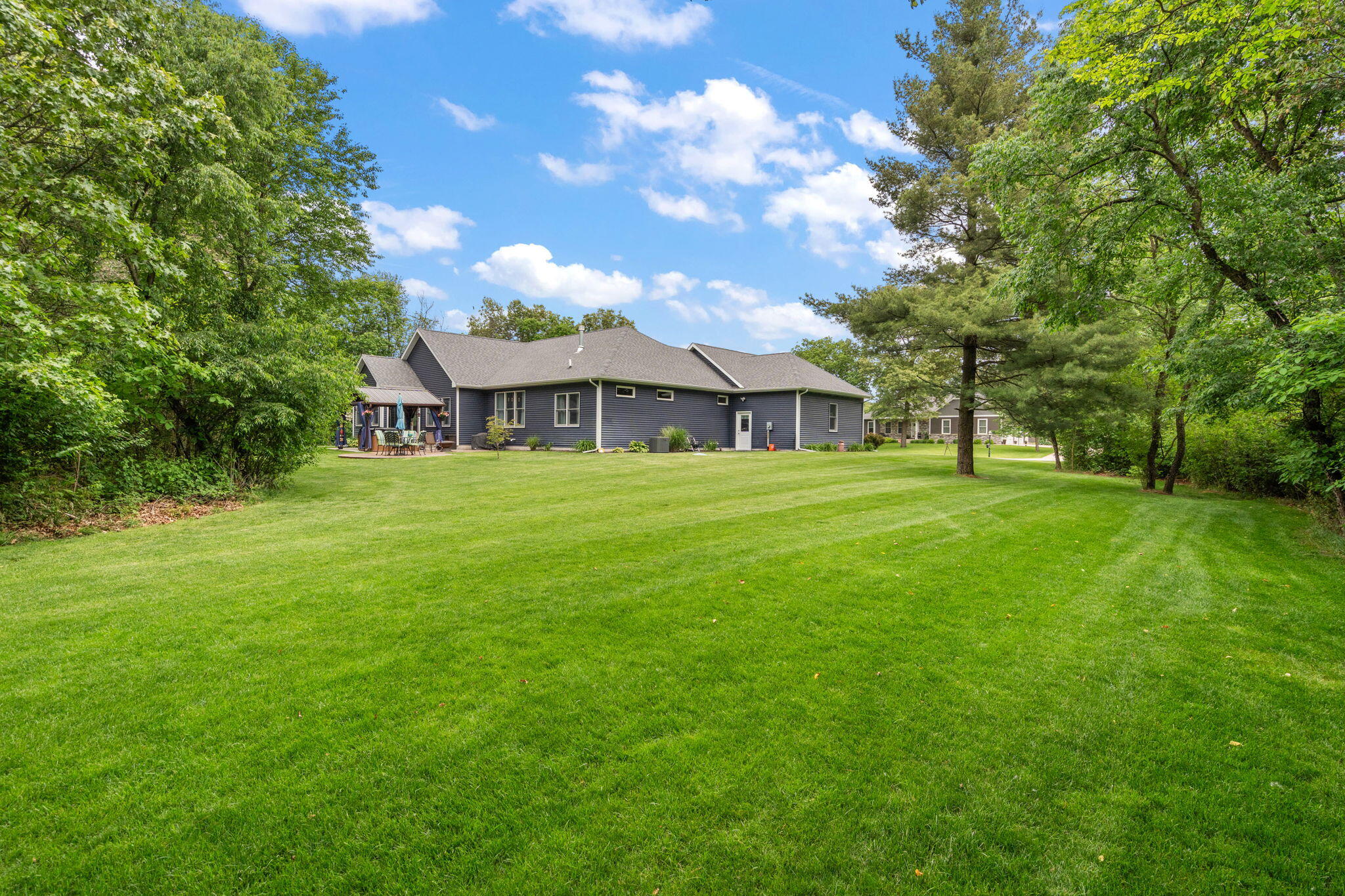 10186 Rustic Drive Demotte, IN 46310 - Photo 55 of 65 2048x1365
