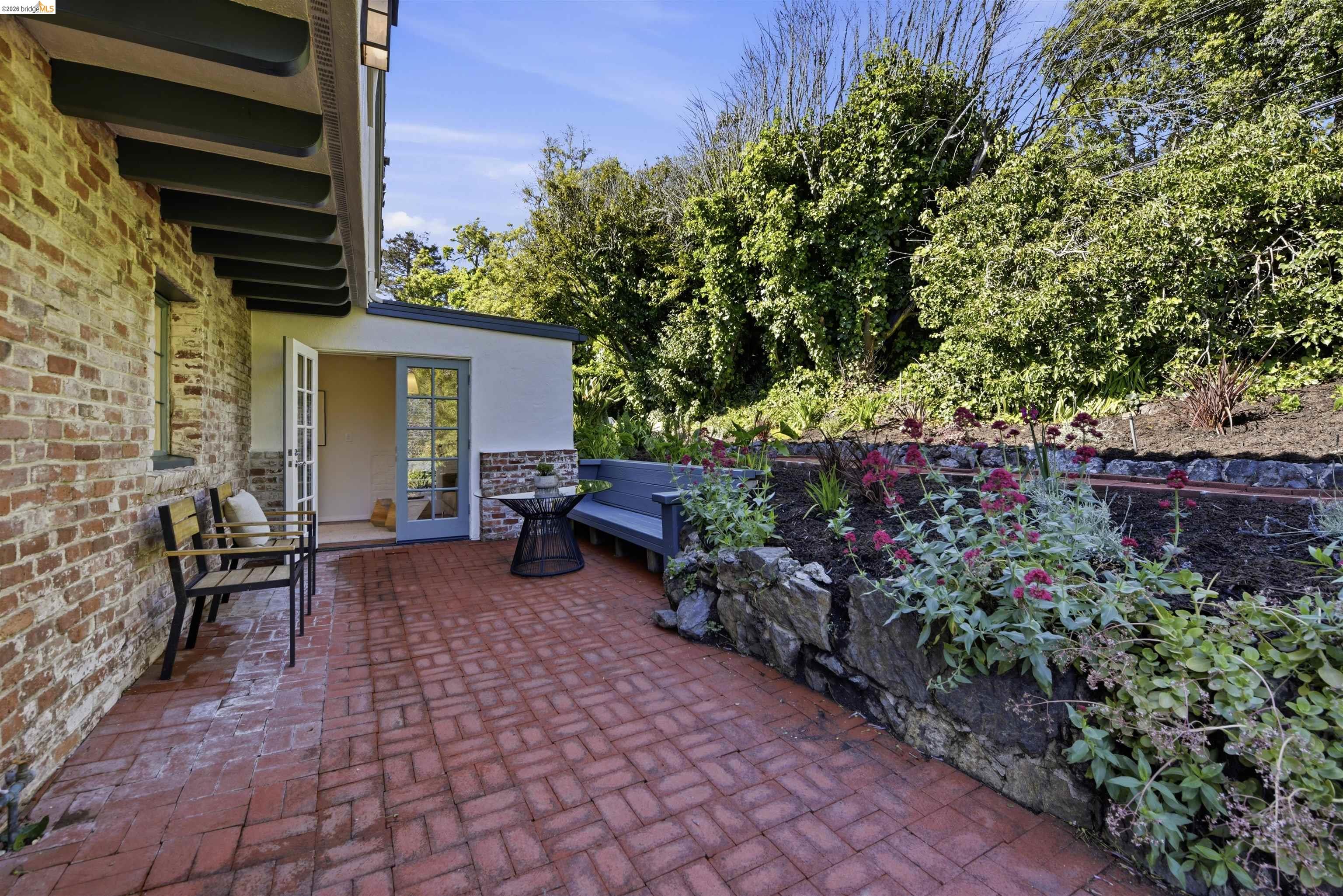 44 Highgate Road Kensington, CA 94707 - Photo 54 of 83 a backyard of a house with seating space