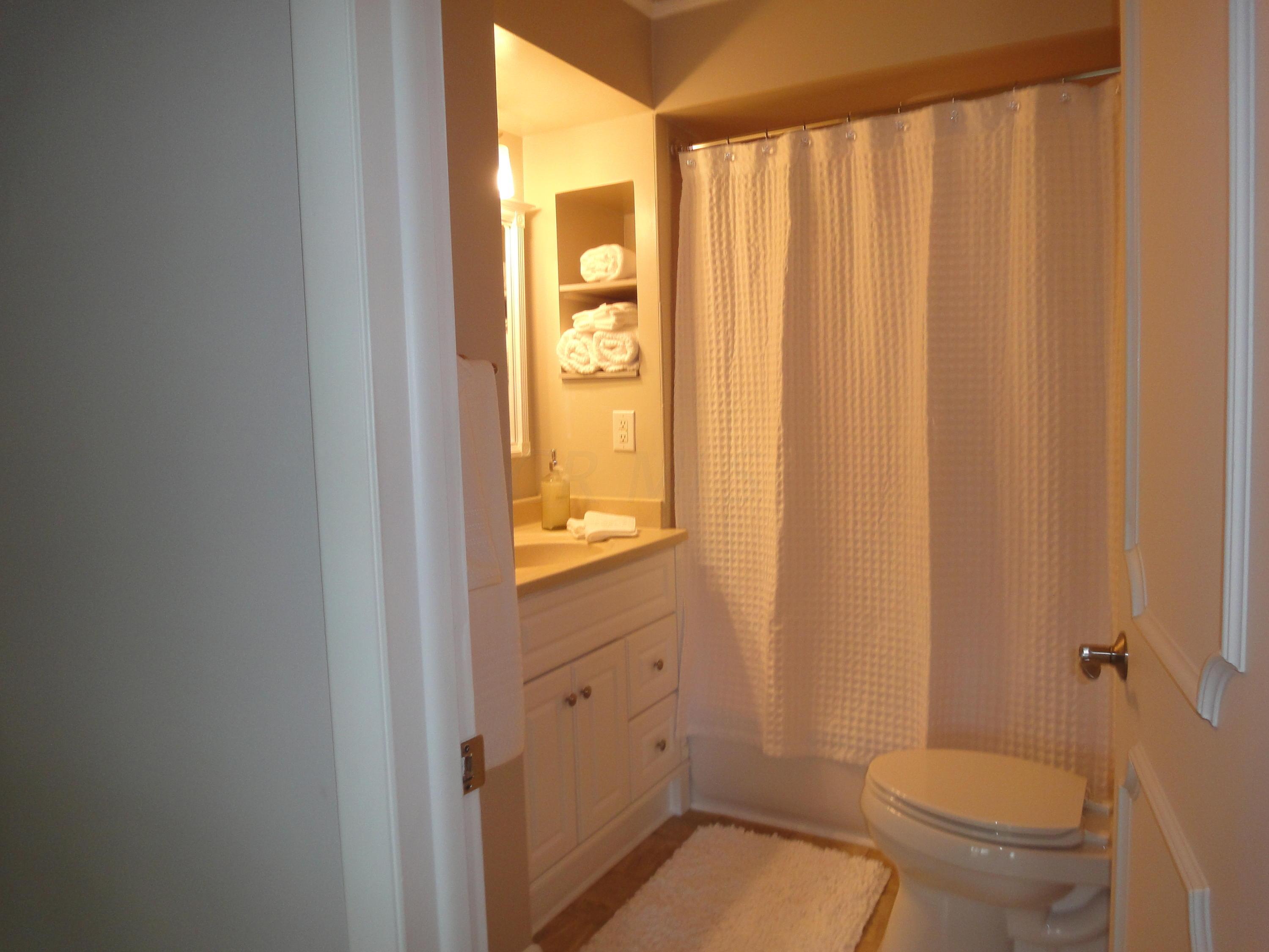3600 Reed Road, Unit 23 Columbus, OH 43220 - Photo 34 of 53