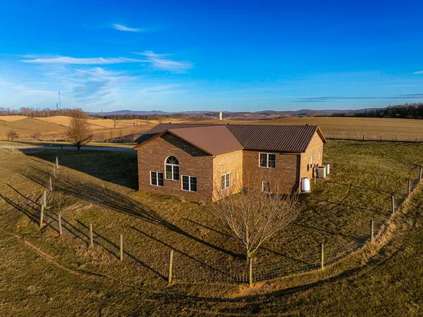 $850,000 | 501 Meadowbrook Lane, Max Meadows, VA 24360