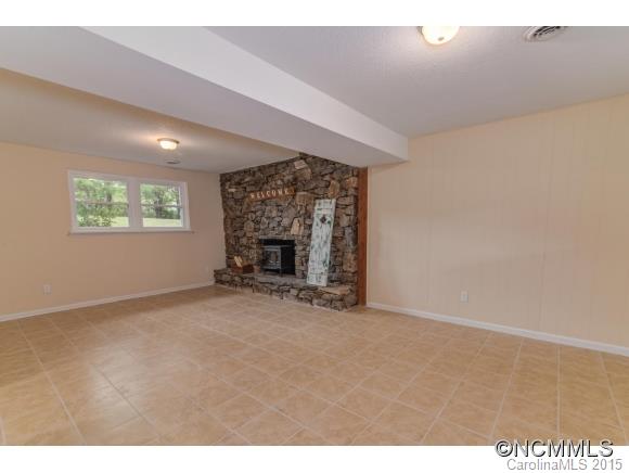 7 Fair Oaks Road Arden, NC 28704 - Photo 12 of 24 Gallery Image 12