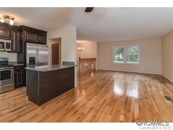 7 Fair Oaks Road Arden, NC 28704 - Photo 7 of 24 Gallery Image 7