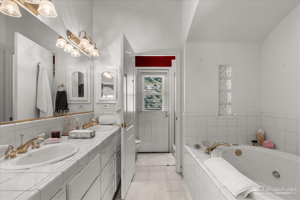 26050 Cumberland Road Tehachapi, CA 93561 - Photo 37 of 68 Gallery Image 37
