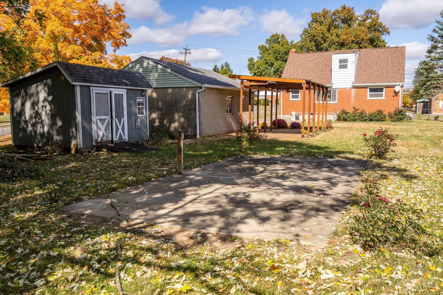 6041 Lawrence Road Cincinnati, OH 45248 - Photo 41 of 44