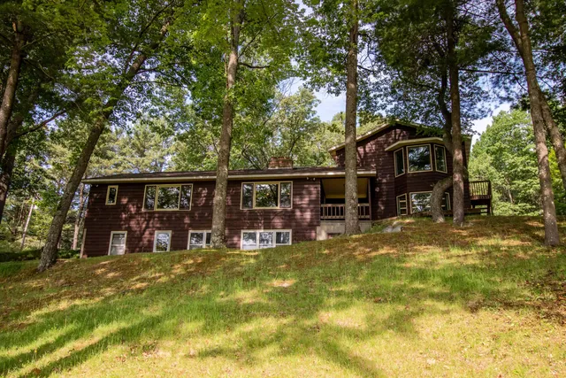 $550,000 | 5774 Wayne Avenue, Pentwater, MI 49449