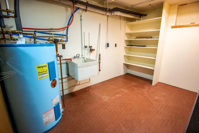 $550,000 | 5774 Wayne Avenue, Pentwater, MI 49449