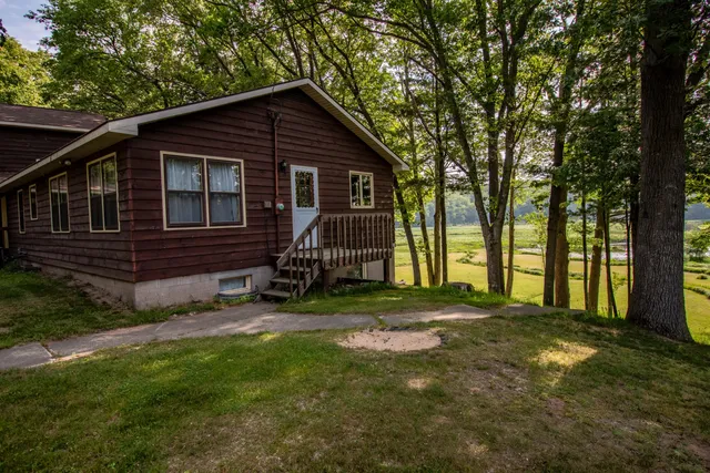 $550,000 | 5774 Wayne Avenue, Pentwater, MI 49449