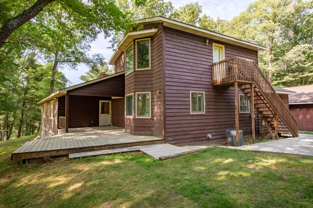$550,000 | 5774 Wayne Avenue, Pentwater, MI 49449