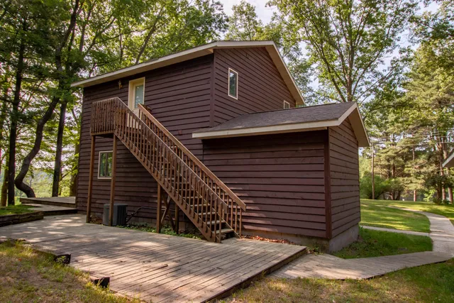 $550,000 | 5774 Wayne Avenue, Pentwater, MI 49449