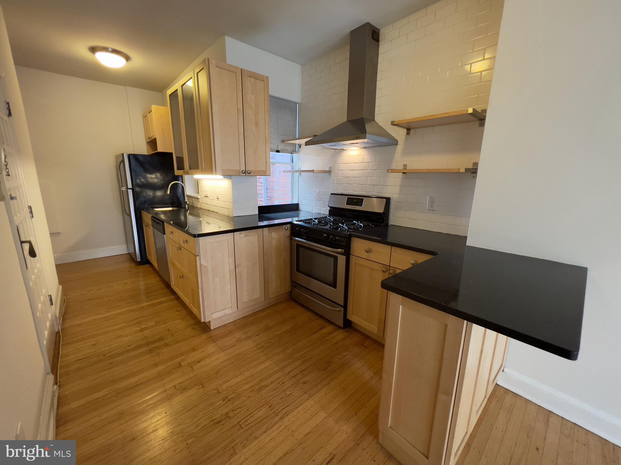 2038 Locust Street, Unit 3 Philadelphia, PA 19103 - Photo 12 of 35