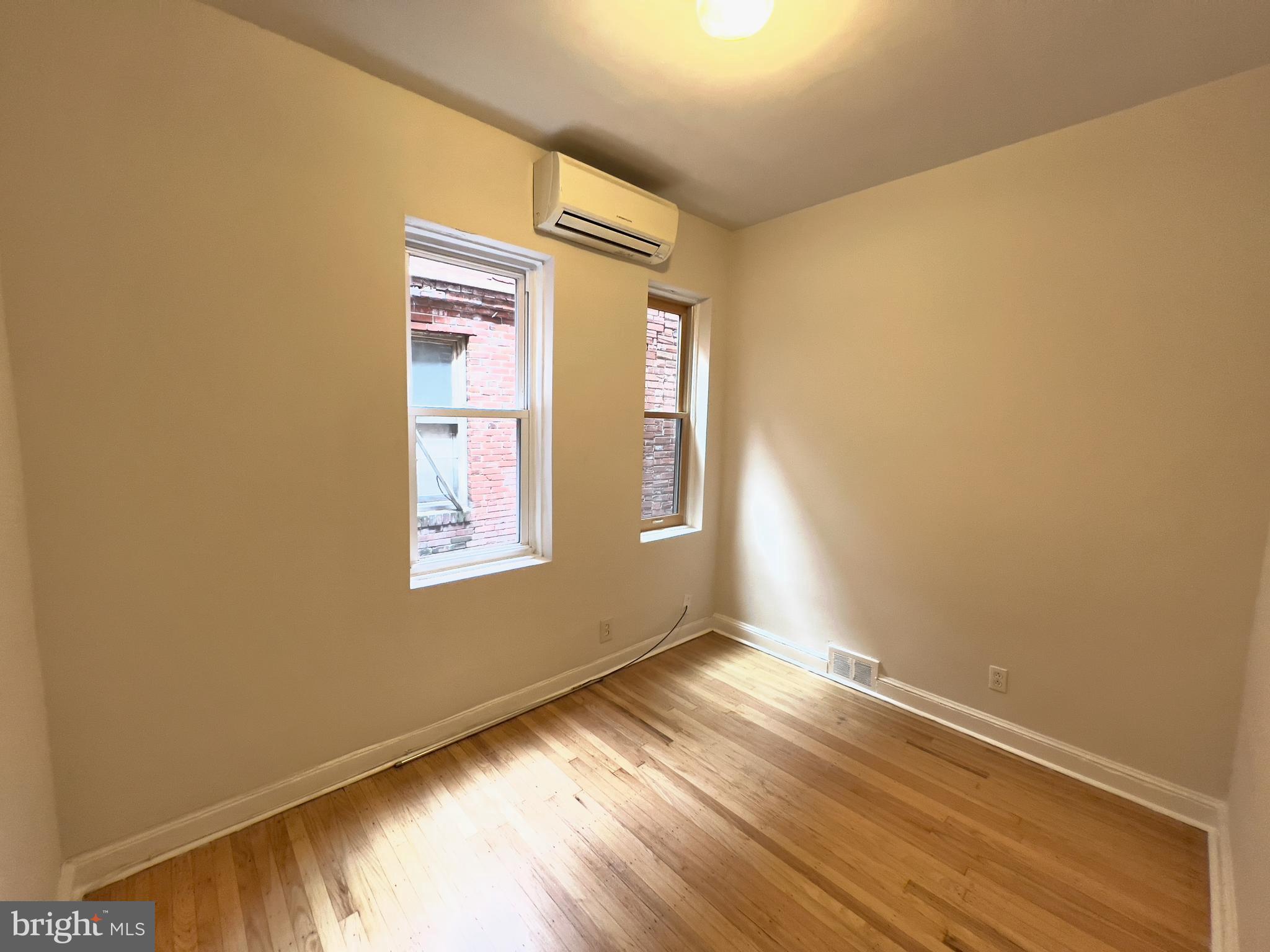 2038 Locust Street, Unit 3 Philadelphia, PA 19103 - Photo 26 of 35