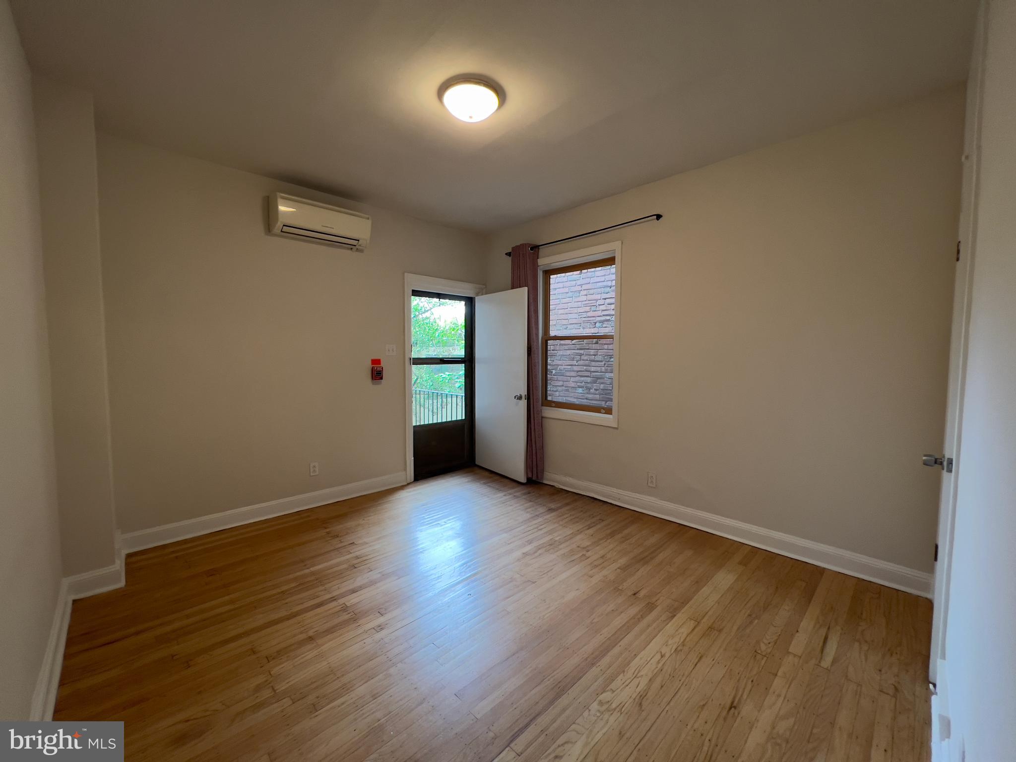 2038 Locust Street, Unit 3 Philadelphia, PA 19103 - Photo 30 of 35