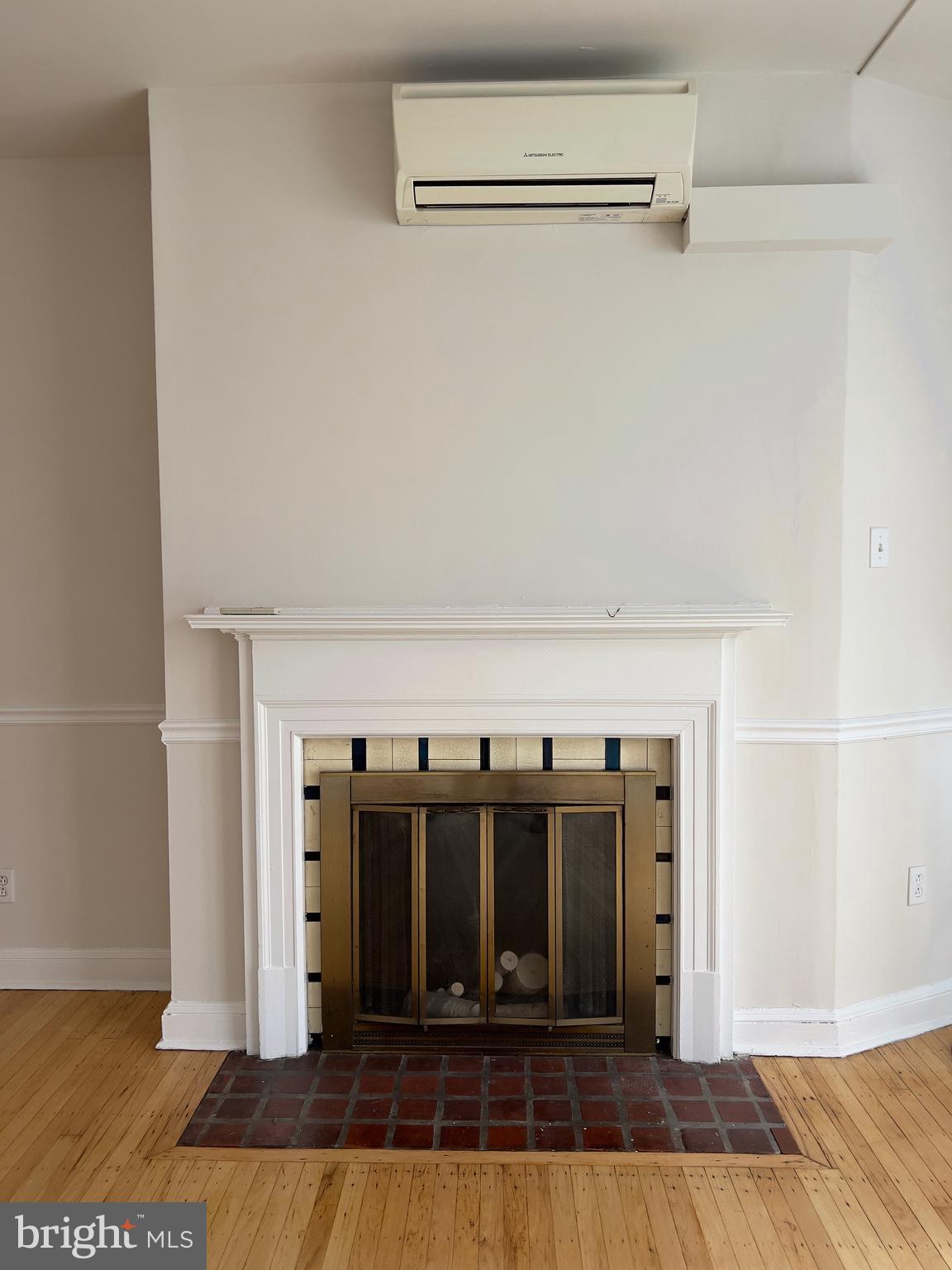 2038 Locust Street, Unit 3 Philadelphia, PA 19103 - Photo 9 of 35