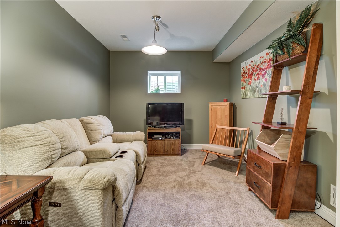 2769 Rockefeller Road Willoughby, OH 44094 - Photo 26 of 34 Gallery Image 26