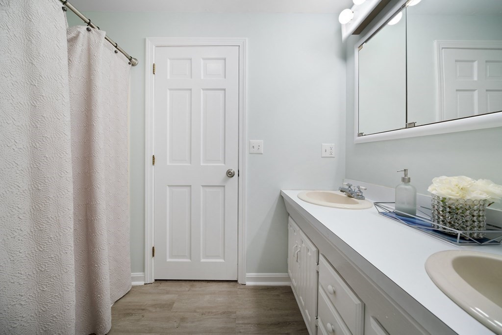 575 Ocean Road Portsmouth, NH 03801 - Photo 18 of 34 Gallery Image 18