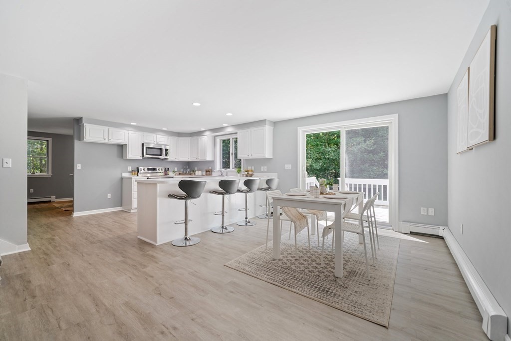 575 Ocean Road Portsmouth, NH 03801 - Photo 4 of 34 Gallery Image 4